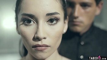 سمراء توافق على ممارسة الجنس في أي وضع يقترحه صديقها